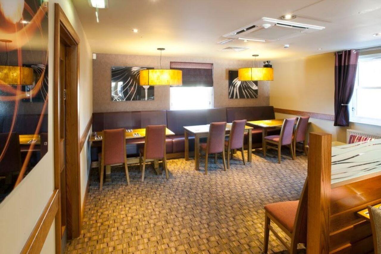 Premier Inn Inverness West Exterior foto
